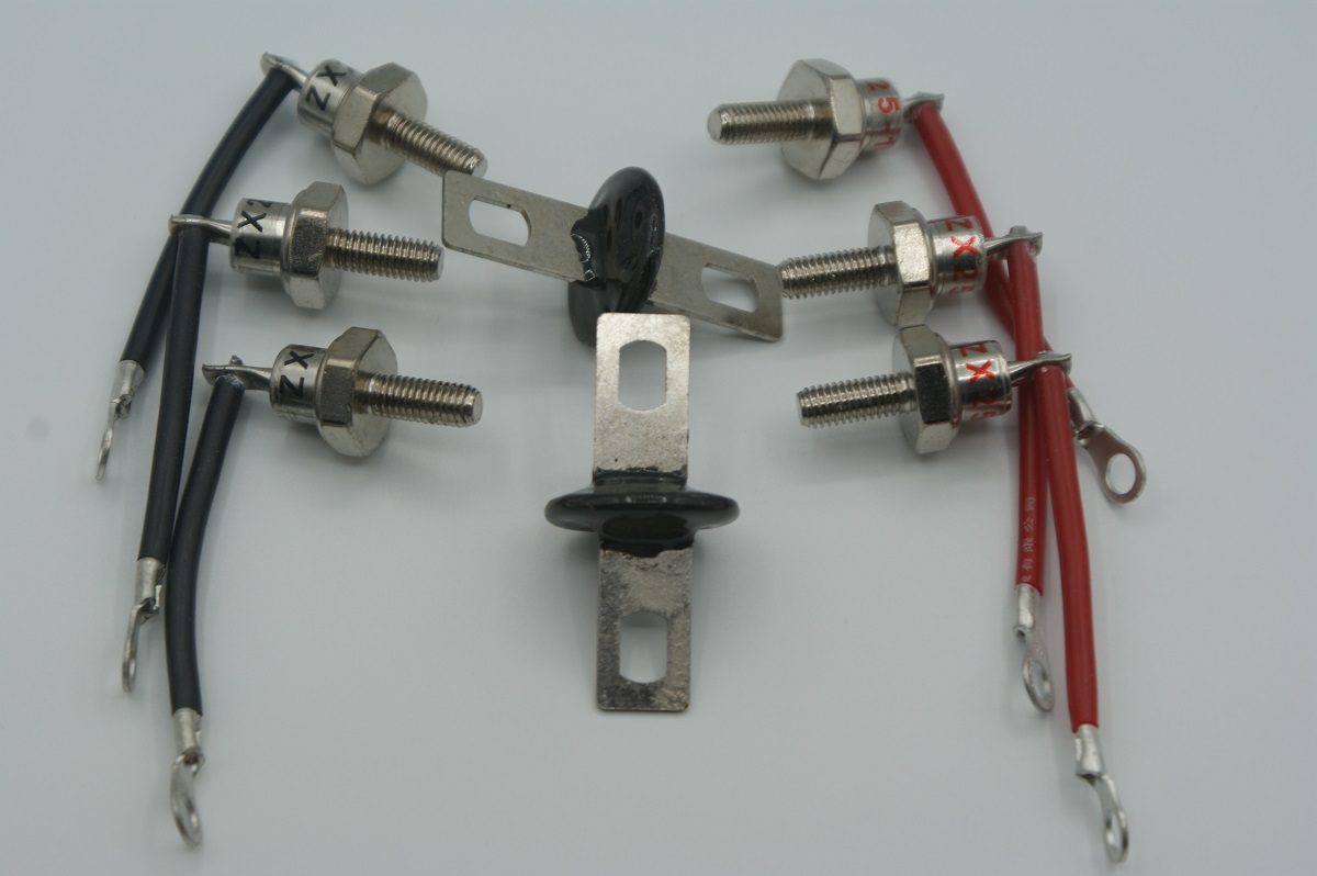 RSK2001 KIT            Kit rectificador de diodos  diseñado para grupos electrógenos Stamford (Aplicar a UCI22/27)